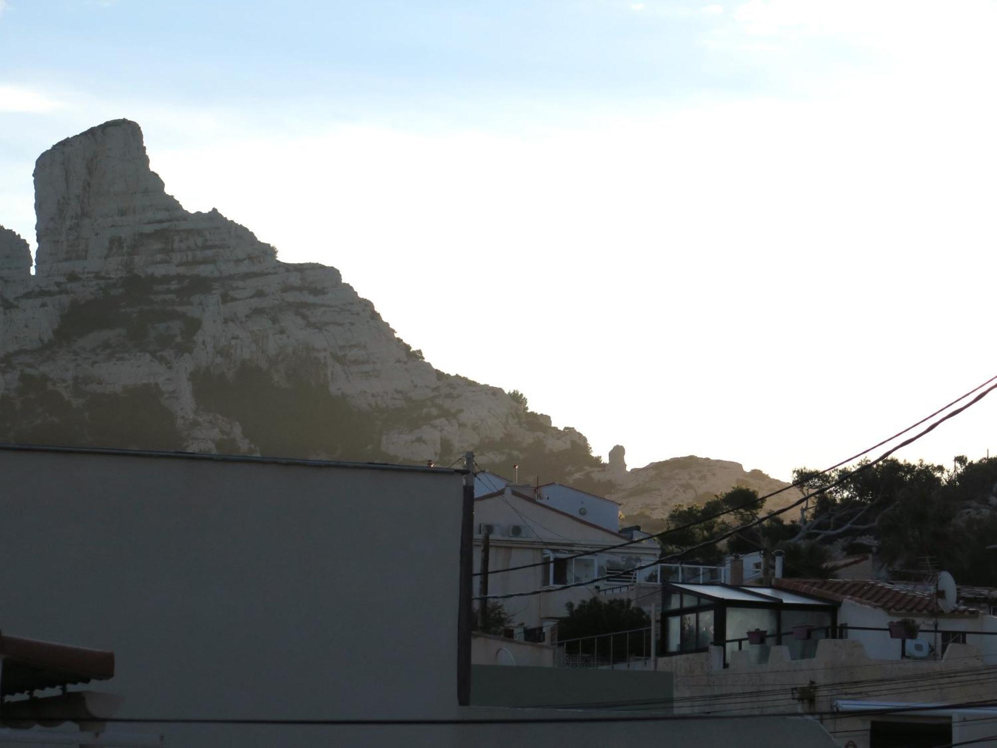Maison De Village A 35 M Du Bord De Mer Marseille Bagian luar foto